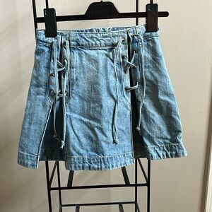 FP CUTE LACE UP DENIM SKIRT